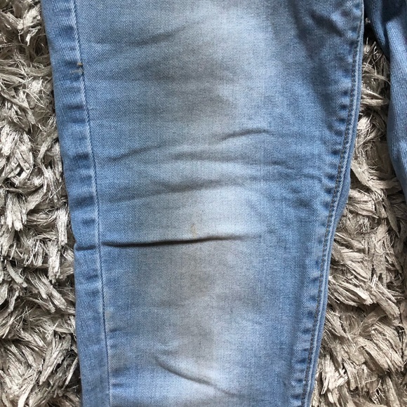 Levi’s Hi Rise Skinny Jeans - Picture 6 of 7